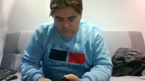 Snapshot of manu00004 chatting on February 18, 9:21 am marine lopez online show from February 18, 9:21 am
