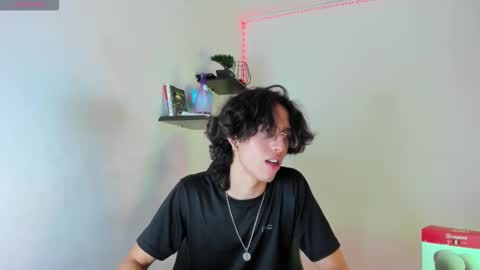 Manuel online show from October 18, 3:11 am