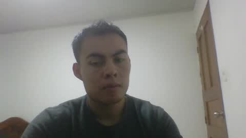 Snapshot of manuel9810 chatting on September 29, 4:22 am manuel9810 online show from September 29, 4:22 am