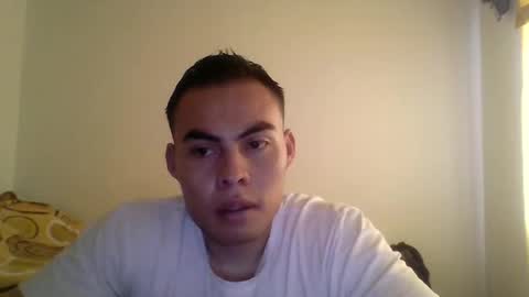 Snapshot of manuel9810 chatting on January 4, 8:27 pm manuel9810 online show from January 4, 8:27 pm