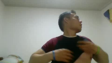 Snapshot of manuel9810 chatting on January 7, 3:05 am manuel9810 online show from January 7, 3:05 am