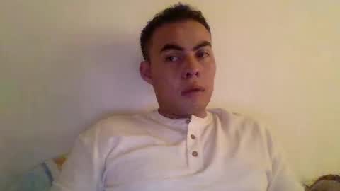 Snapshot of manuel9810 chatting on January 1, 7:21 pm manuel9810 online show from January 1, 7:21 pm