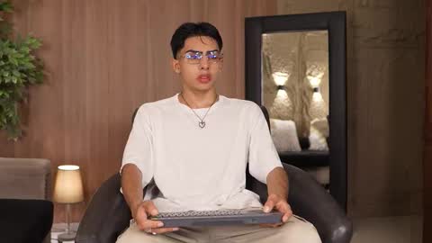 Snapshot of marcoyethan chatting on October 6, 4:50 am Marco and Ethan online show from October 6, 4:50 am