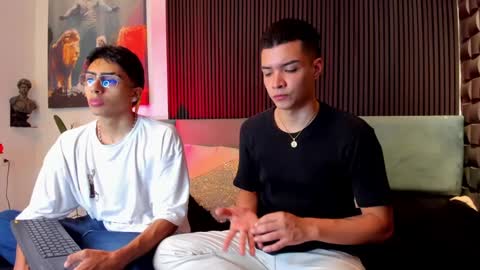 Snapshot of marcoyethan chatting on December 27, 9:11 pm Marco and Ethan online show from December 27, 9:11 pm