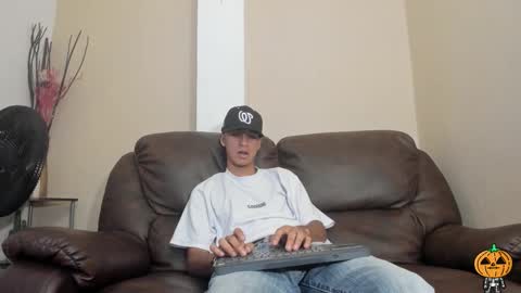 marcus_jeron online show from October 14, 9:33 pm