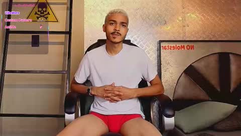 Snapshot of marcusrain_ chatting on October 4, 5:12 am Marcus online show from October 4, 5:12 am