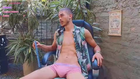 Snapshot of marcusrain_ chatting on September 8, 8:08 pm Marcus online show from September 8, 8:08 pm