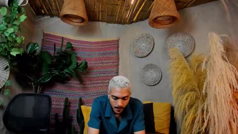 Snapshot of marcusrain_ chatting on September 29, 3:27 am Marcus online show from September 29, 3:27 am