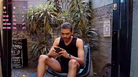 Snapshot of marcusrain_ chatting on September 16, 10:21 pm Marcus online show from September 16, 10:21 pm