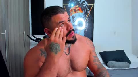 Snapshot of mario_teran chatting on October 2, 8:40 am Mario Teran online show from October 2, 8:40 am