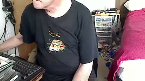 Snapshot of mariosexybros chatting on October 5, 7:40 pm MarioDavidAndybros online show from October 5, 7:40 pm