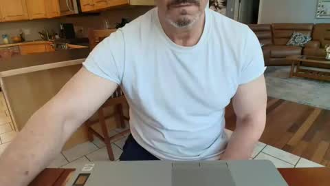 Mark online show from February 25, 2:33 pm