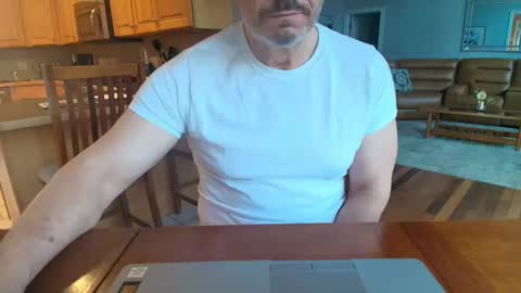 Mark online show from March 9, 1:04 pm