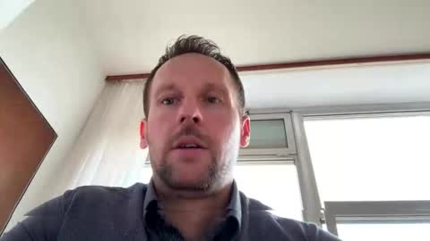 Mark online show from November 12, 11:49 am