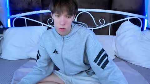 Mark online show from March 30, 9:32 am