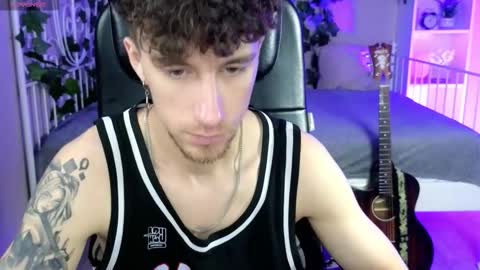 mark_caron online show from November 25, 8:22 pm