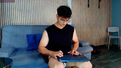 Snapshot of mark_evans1_ chatting on October 11, 9:08 pm mark_evans1_ online show from October 11, 9:08 pm
