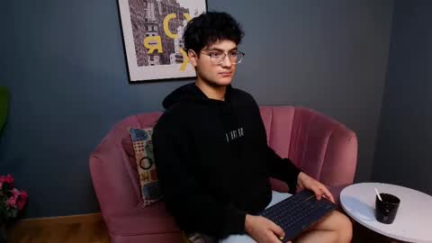 Snapshot of mark_evans1_ chatting on March 12, 7:38 pm mark_evans1_ online show from March 12, 7:38 pm