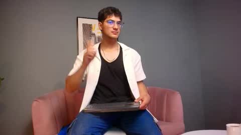 mark_evans1_ online show from October 23, 8:23 pm