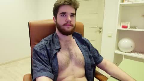 MARK MAXIM online show from November 18, 2:54 pm