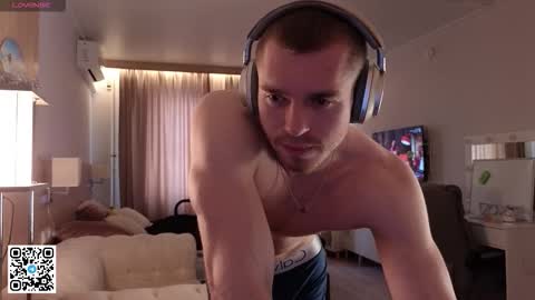 Mark online show from October 25, 11:56 am