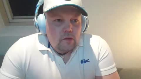 mars0481 online show from February 15, 5:43 pm