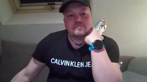 mars0481 online show from December 15, 5:43 pm