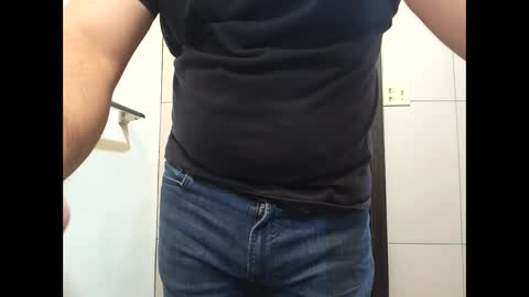 Snapshot of marti697 chatting on March 6, 8:37 pm marti697 online show from March 6, 8:37 pm