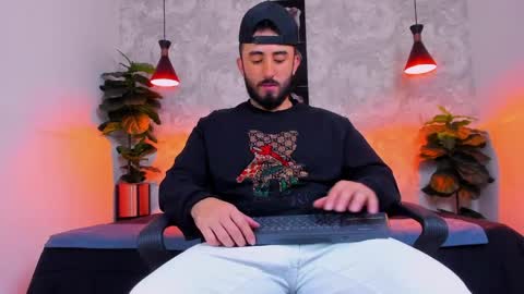 Martin Foster online show from April 6, 4:46 am