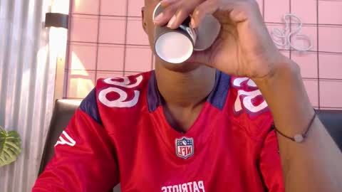 Martin online show from November 27, 1:42 am