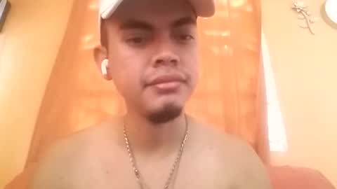 Max online show from November 17, 5:38 pm