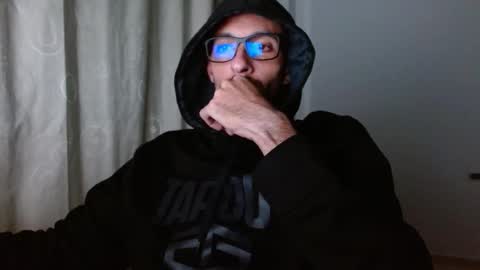 maskguy23 online show from September 26, 3:04 am