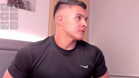 Mason Bennet online show from March 25, 8:57 pm