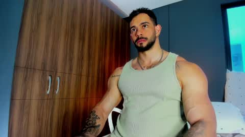 massimo online show from April 10, 4:14 pm