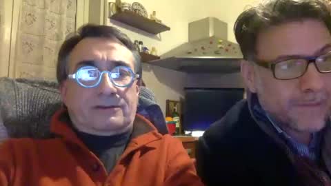 Snapshot of massimoxsempre chatting on December 9, 9:33 pm massimoxsempre online show from December 9, 9:33 pm