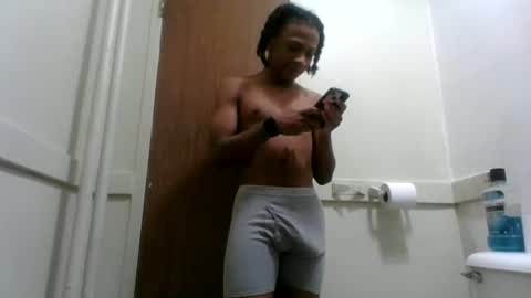 massivemalik online show from January 11, 9:04 pm