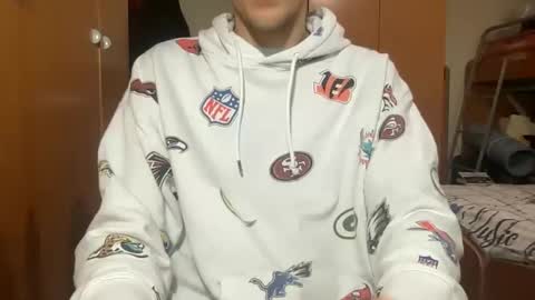 massiverob99 online show from February 13, 1:27 pm