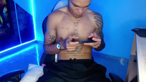 master_black777 online show from February 11, 11:32 pm