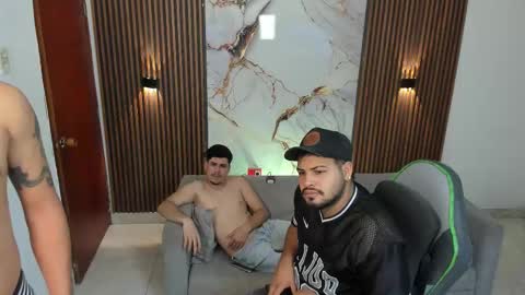 master_javi online show from September 28, 6:11 am