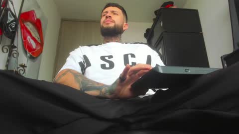 steven  online show from January 6, 3:40 pm