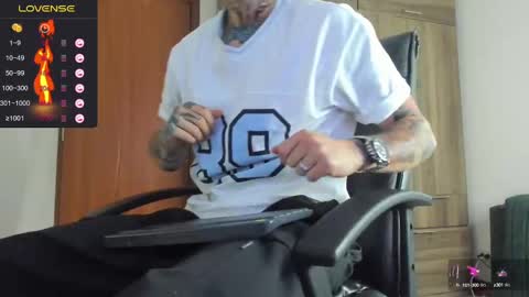 steven  online show from September 11, 11:04 pm