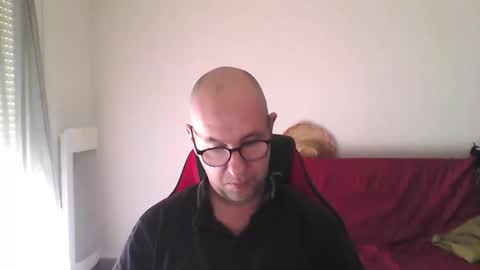 mat11efou online show from March 31, 10:50 am