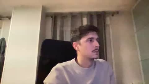 Aaron online show from February 11, 9:20 pm