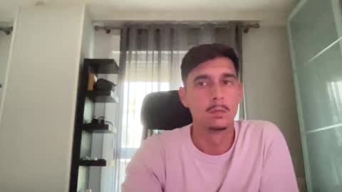 Aaron online show from October 23, 4:54 pm