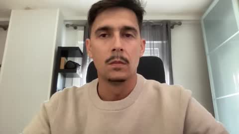 Aaron online show from October 16, 2:03 pm