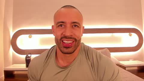 Mateo online show from March 9, 7:30 pm