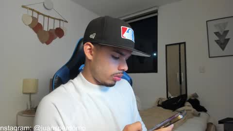 Snapshot of mateoleone chatting on September 21, 11:16 pm Matt online show from September 21, 11:16 pm