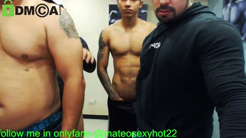 Mateo online show from December 10, 1:22 pm