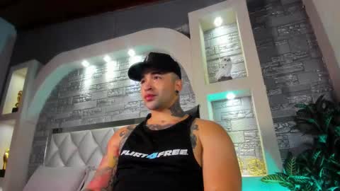 mathew_colt online show from September 24, 11:47 pm