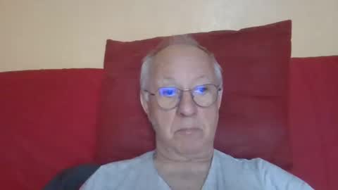 Snapshot of matricule4246 chatting on March 9, 9:13 am joyaam79 online show from March 9, 9:13 am